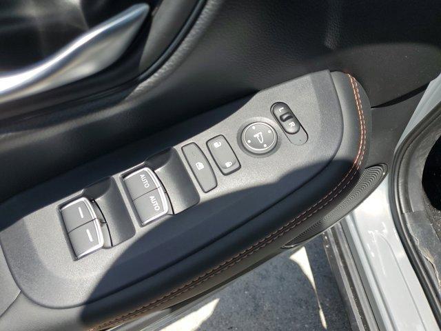 Photo of 2026 Urban Gray Pearl Honda HR-V