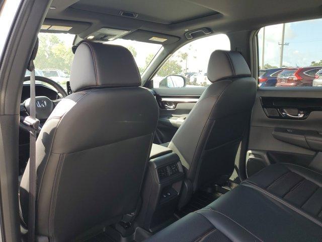 Photo of 2025 Solar Silver Metallic Honda CR-V Hybrid