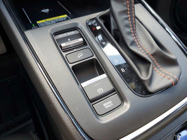 Photo of 2025 Solar Silver Metallic Honda CR-V Hybrid