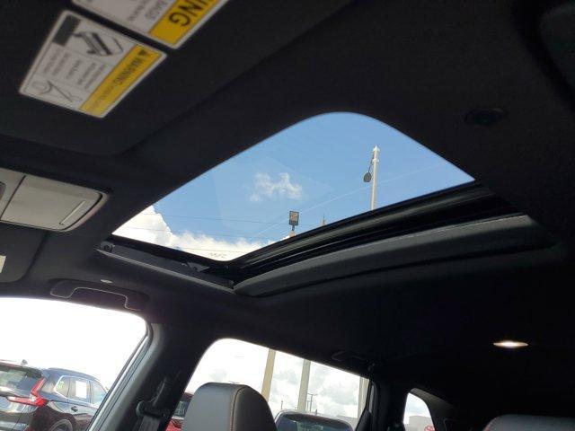 Photo of 2025 Solar Silver Metallic Honda CR-V Hybrid