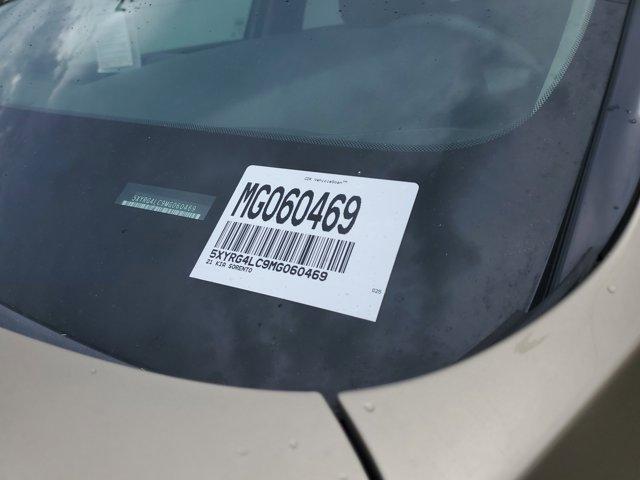 Photo of 2021 Crystal Beige Kia Sorento
