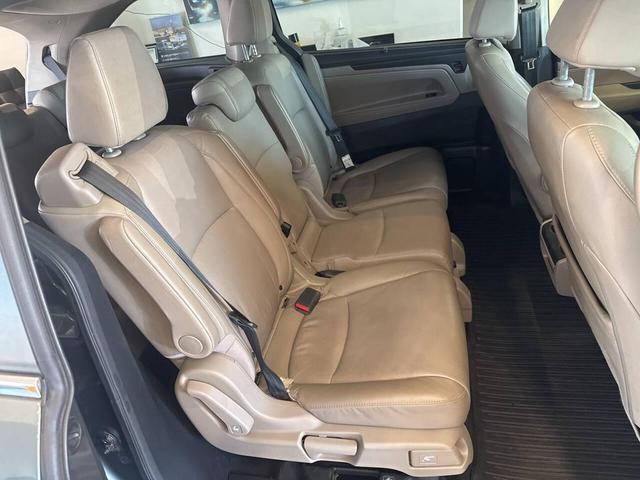 Photo of 2019 Gray Honda Odyssey