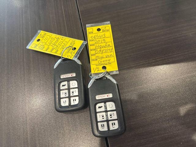 Photo of 2019 Gray Honda Odyssey