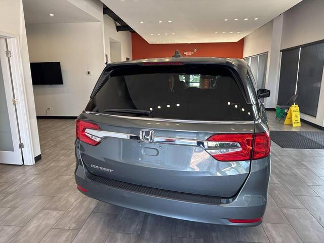 Photo of 2019 Gray Honda Odyssey