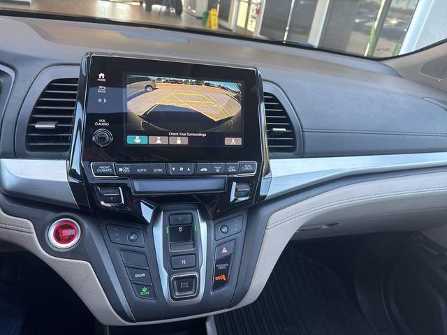 Photo of 2019 Gray Honda Odyssey