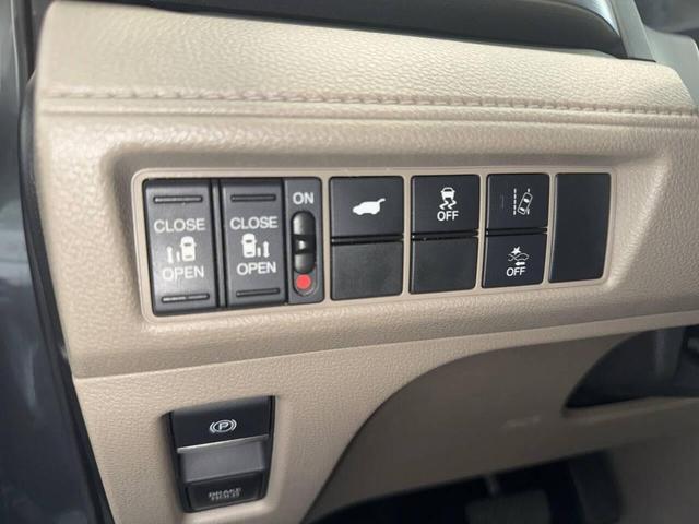 Photo of 2019 Gray Honda Odyssey