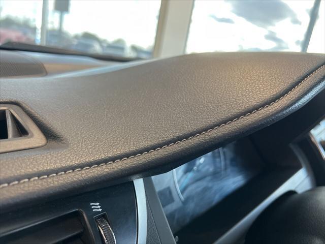 Photo of 2012 Classic Silver Metallic Toyota Camry