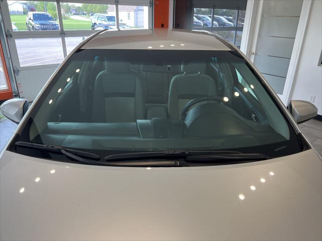 Photo of 2012 Classic Silver Metallic Toyota Camry