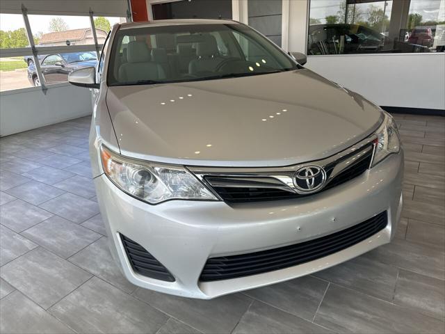 Photo of 2012 Classic Silver Metallic Toyota Camry