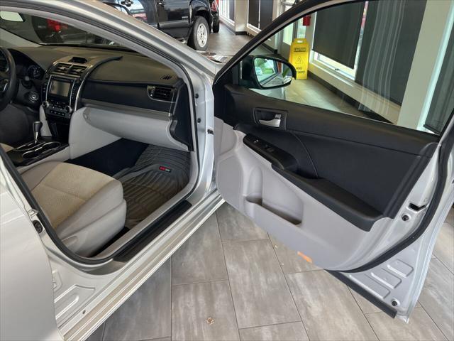 Photo of 2012 Classic Silver Metallic Toyota Camry