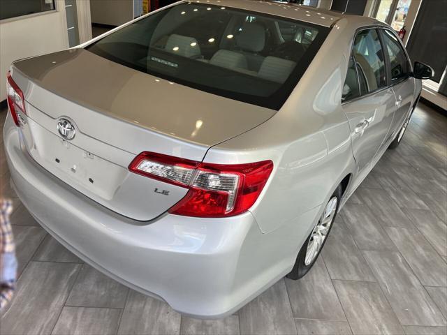 Photo of 2012 Classic Silver Metallic Toyota Camry
