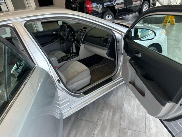 Photo of 2012 Classic Silver Metallic Toyota Camry