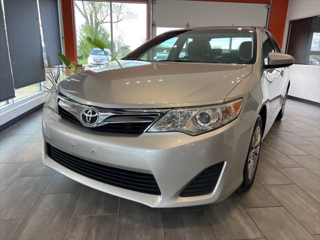 Photo of 2012 Classic Silver Metallic Toyota Camry