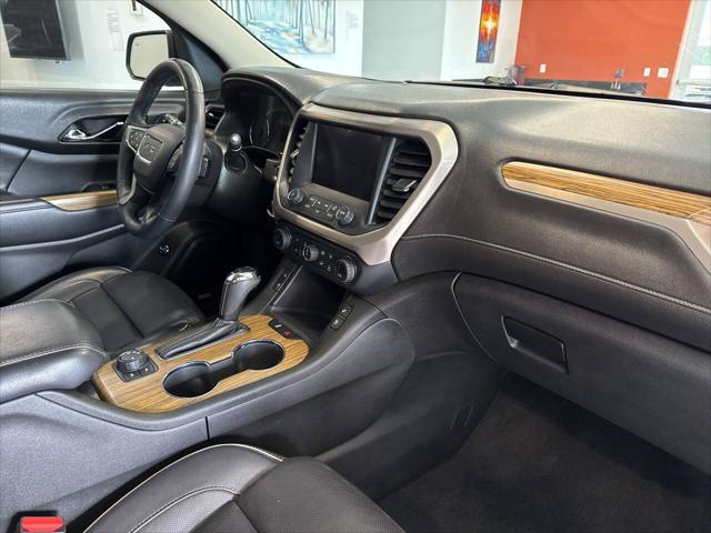 Photo of 2017 Black GMC Acadia