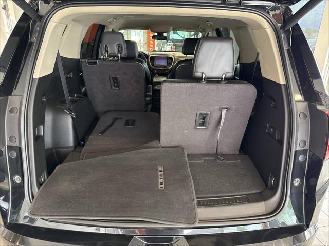 Photo of 2017 Black GMC Acadia