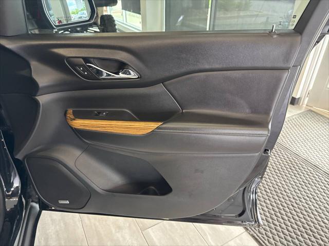 Photo of 2017 Black GMC Acadia