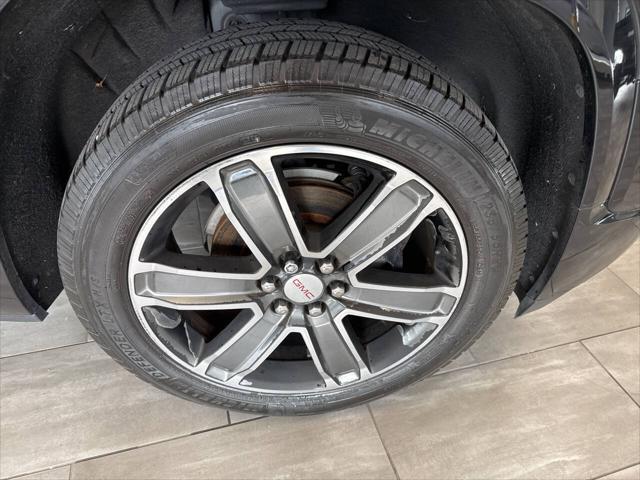 Photo of 2017 Black GMC Acadia