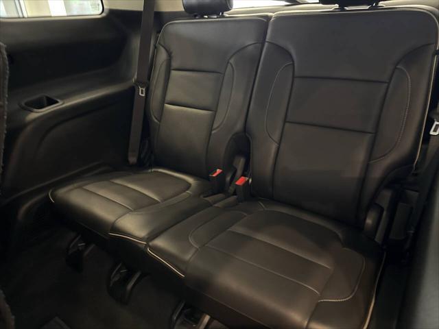 Photo of 2017 Black GMC Acadia