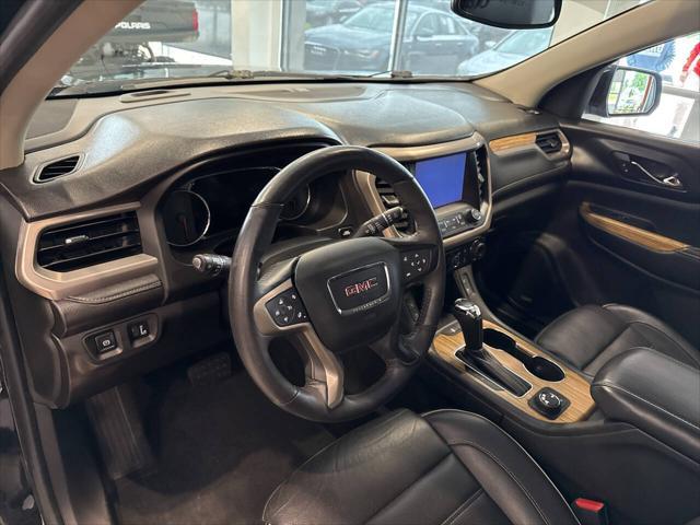 Photo of 2017 Black GMC Acadia