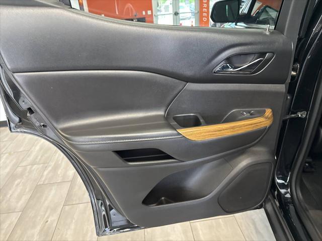 Photo of 2017 Black GMC Acadia