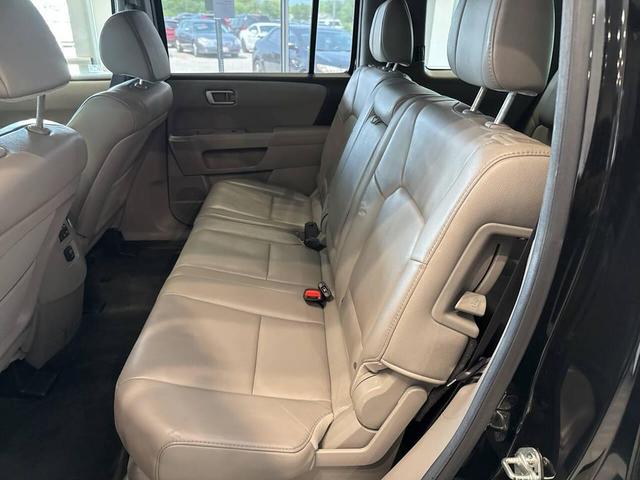 Photo of 2012 Crystal Black Pearl Honda Pilot