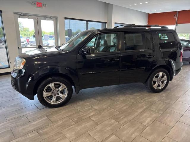 Photo of 2012 Crystal Black Pearl Honda Pilot