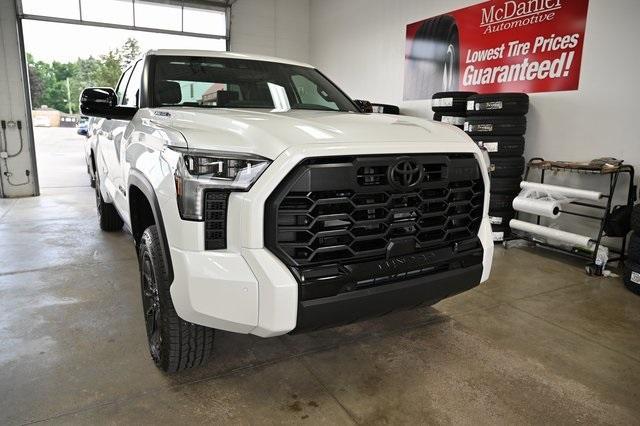 Photo of 2025 White Toyota Tundra Hybrid