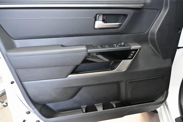 Photo of 2025 White Toyota Tundra Hybrid