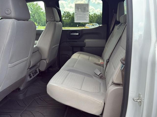 Photo of 2019 Summit White Chevrolet Silverado 1500
