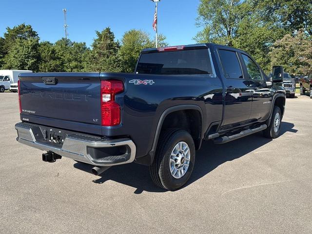 Photo of 2022 Northsky Blue Metallic Chevrolet Silverado 2500