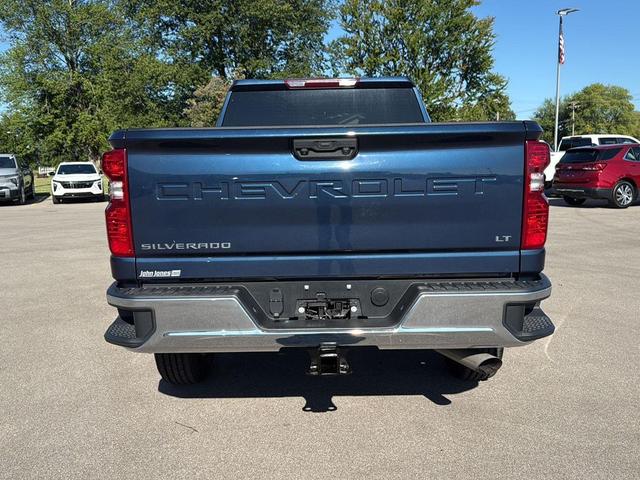 Photo of 2022 Northsky Blue Metallic Chevrolet Silverado 2500