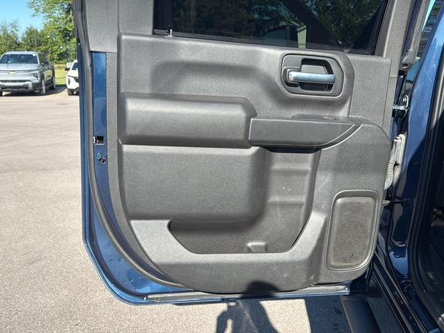 Photo of 2022 Northsky Blue Metallic Chevrolet Silverado 2500