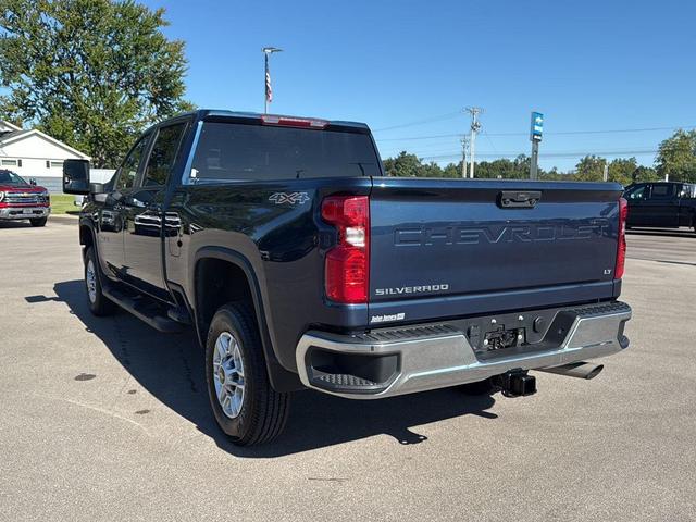 Photo of 2022 Northsky Blue Metallic Chevrolet Silverado 2500