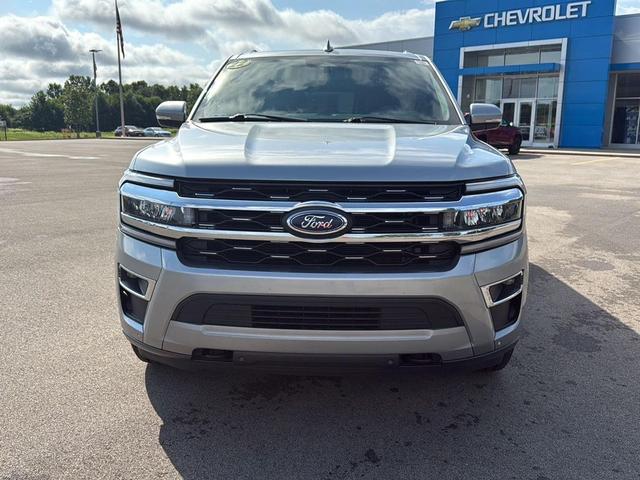 Photo of 2022 Iconic Silver Metallic Ford Expedition Max