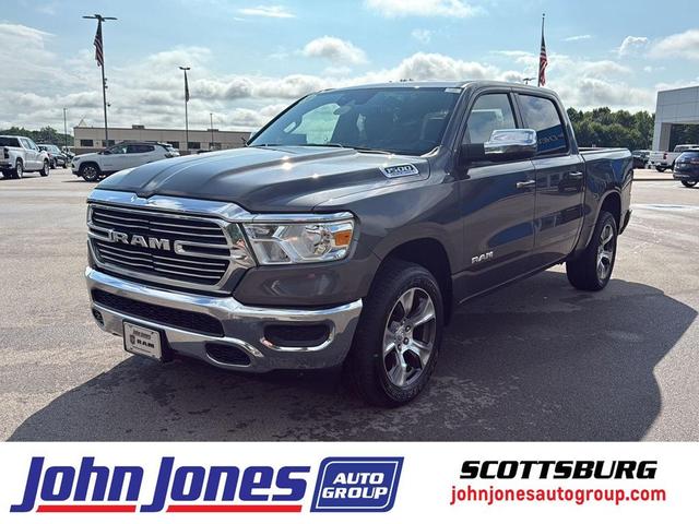 Photo of 2024 Granite Crystal Metallic Clearcoat RAM 1500