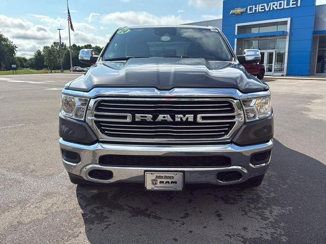 Photo of 2024 Granite Crystal Metallic Clearcoat RAM 1500