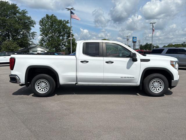Photo of 2021 Summit White GMC Sierra 1500
