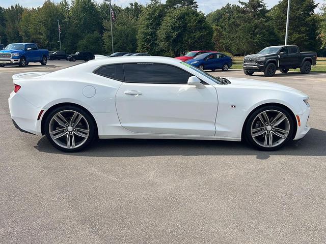 Photo of 2017 Summit White Chevrolet Camaro