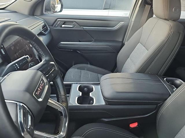 Photo of 2025 Summit White GMC Acadia