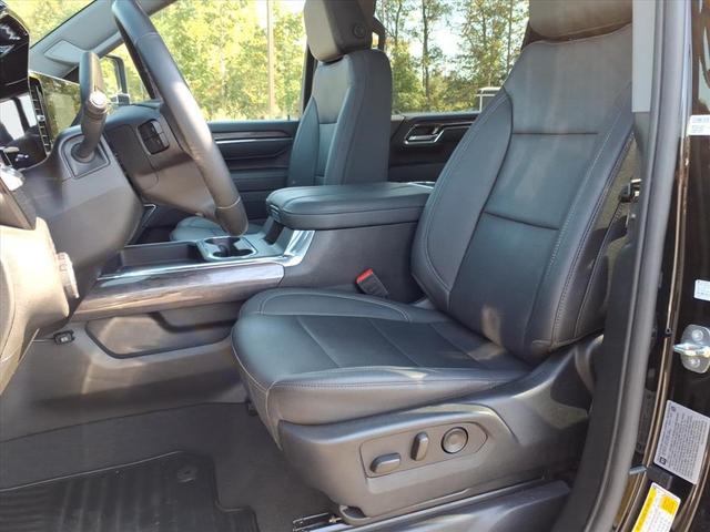 Photo of 2024 Black Chevrolet Silverado 3500