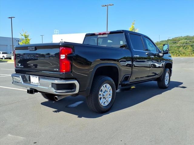 Photo of 2024 Black Chevrolet Silverado 3500