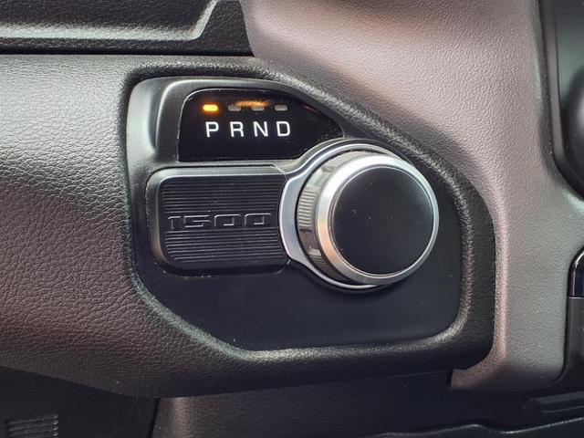 Photo of 2019 Diamond Black Crystal Pearlcoat RAM 1500