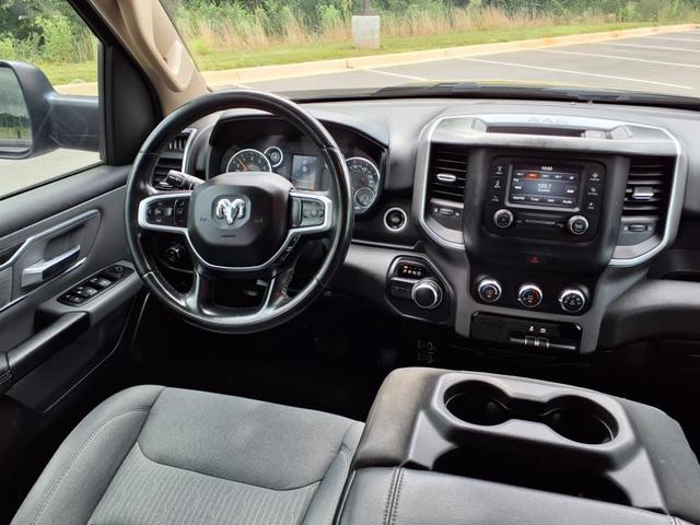 Photo of 2019 Diamond Black Crystal Pearlcoat RAM 1500