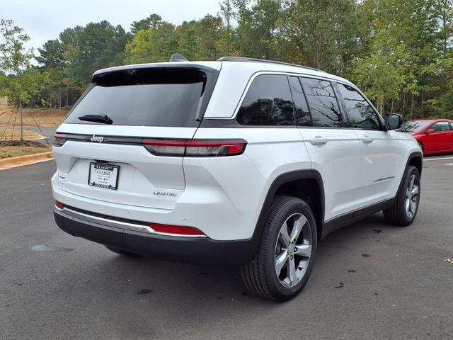 Photo of 2025 Bright White Clearcoat Jeep Grand Cherokee