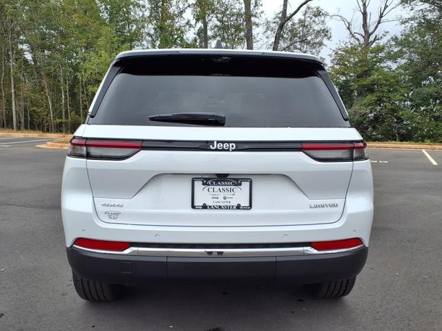 Photo of 2025 Bright White Clearcoat Jeep Grand Cherokee
