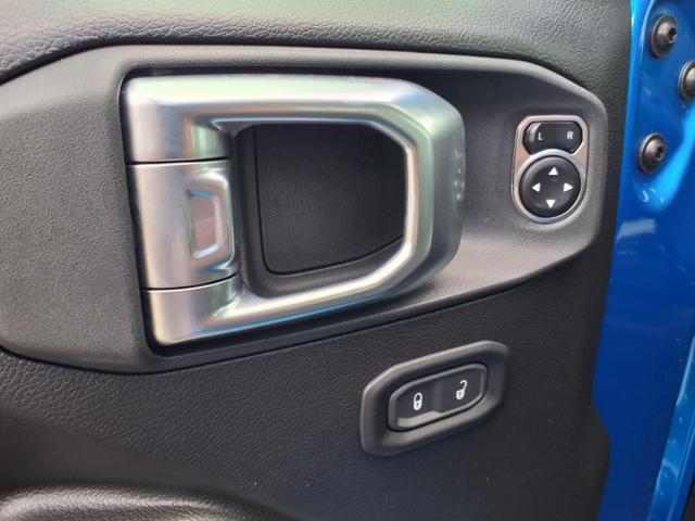 Photo of 2025 Hydro Blue Pearlcoat Jeep Wrangler