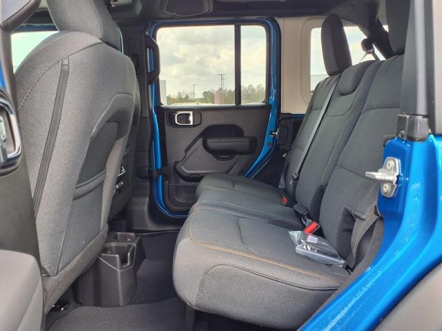 Photo of 2025 Hydro Blue Pearlcoat Jeep Wrangler