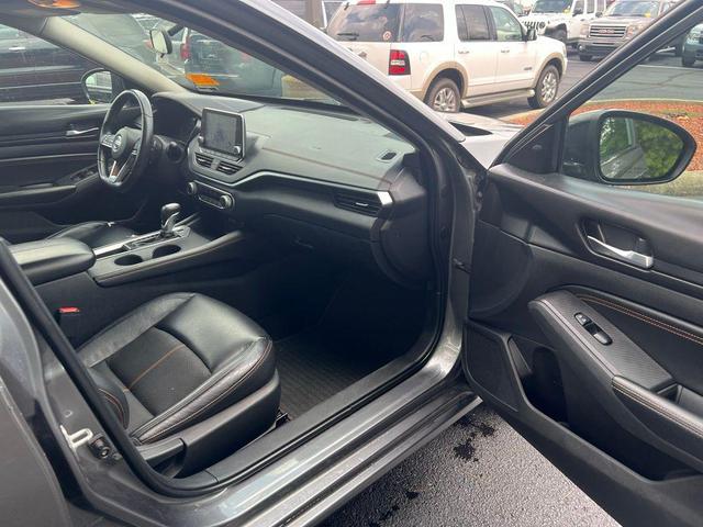 Photo of 2019 Gun Metallic Nissan Altima