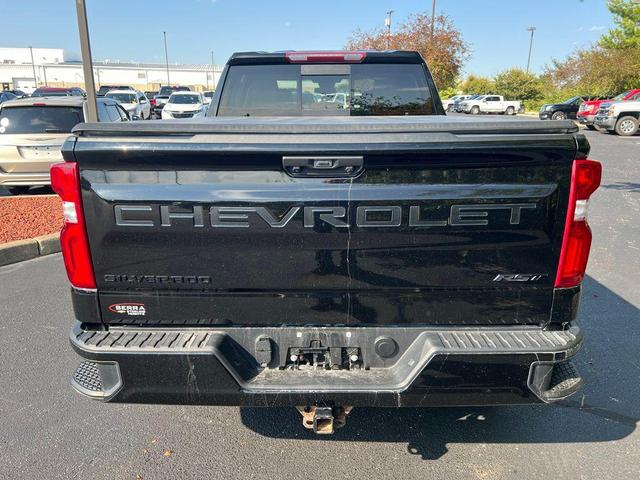 Photo of 2022 Black Chevrolet Silverado 1500