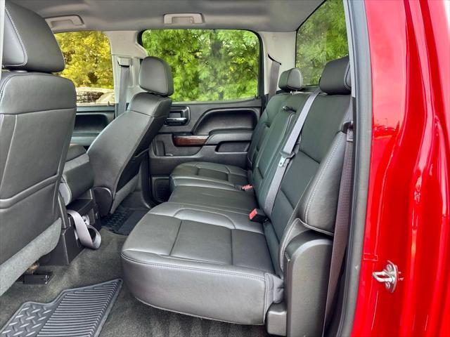 Photo of 2016 Cardinal Red GMC Sierra 1500